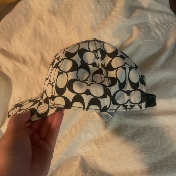 COACH Cap NWT - Picture 7 of 7